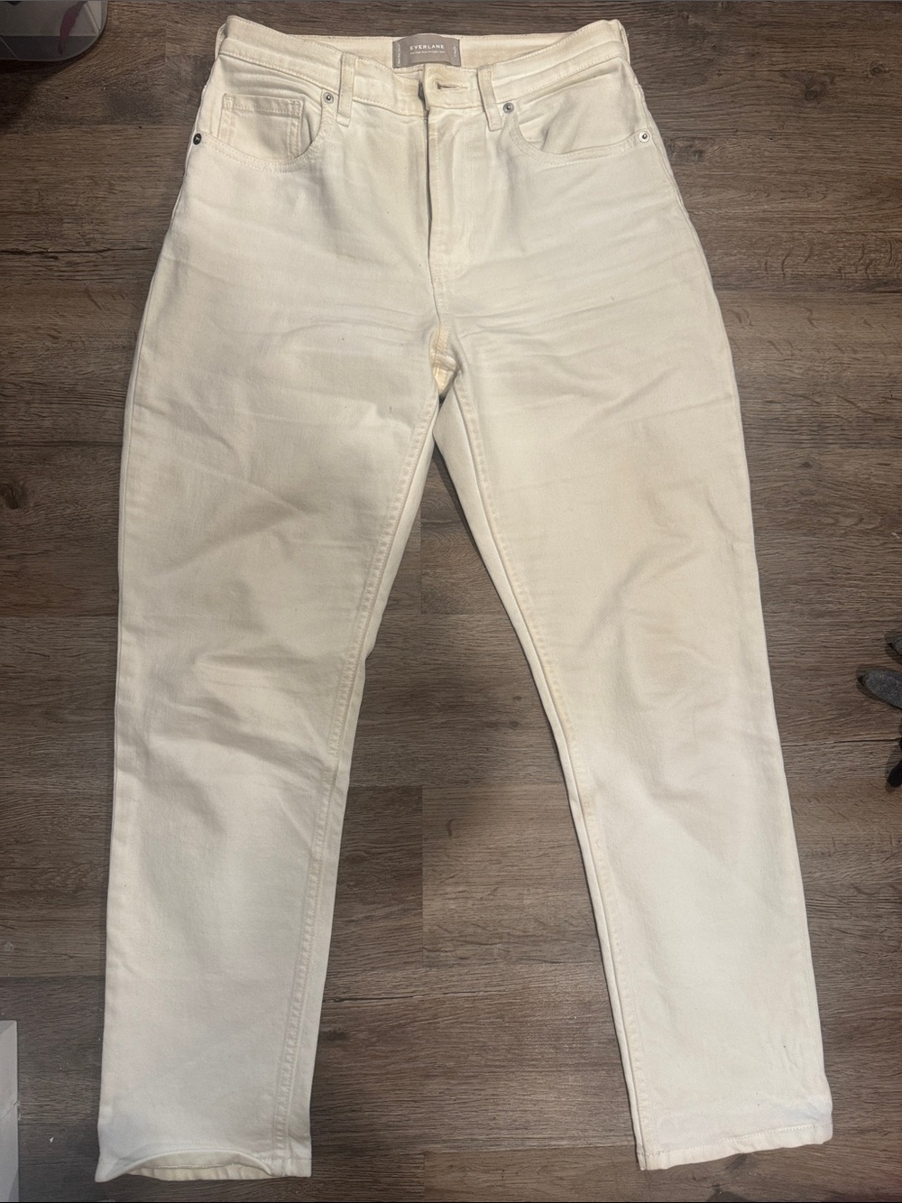 Everlane Women’s Slim Straight Jeans in Off-White